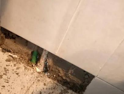 台前楼顶漏水维修公司分享下修复水管漏水的几种小方法